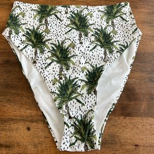 Malai Kentia Palm Collection Bottoms